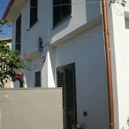 Il Giardino Di Emilio 3* Marrùbiu