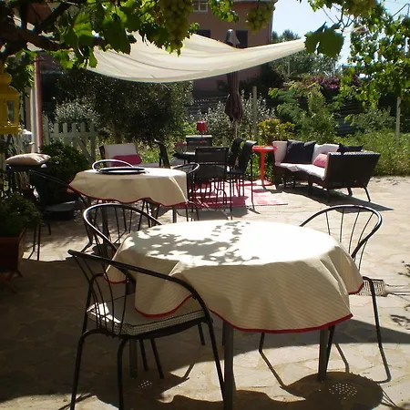 Il Giardino Di Emilio فندق مبيت وإفطار Marrùbiu